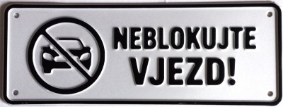 Neblokujte vjezd 